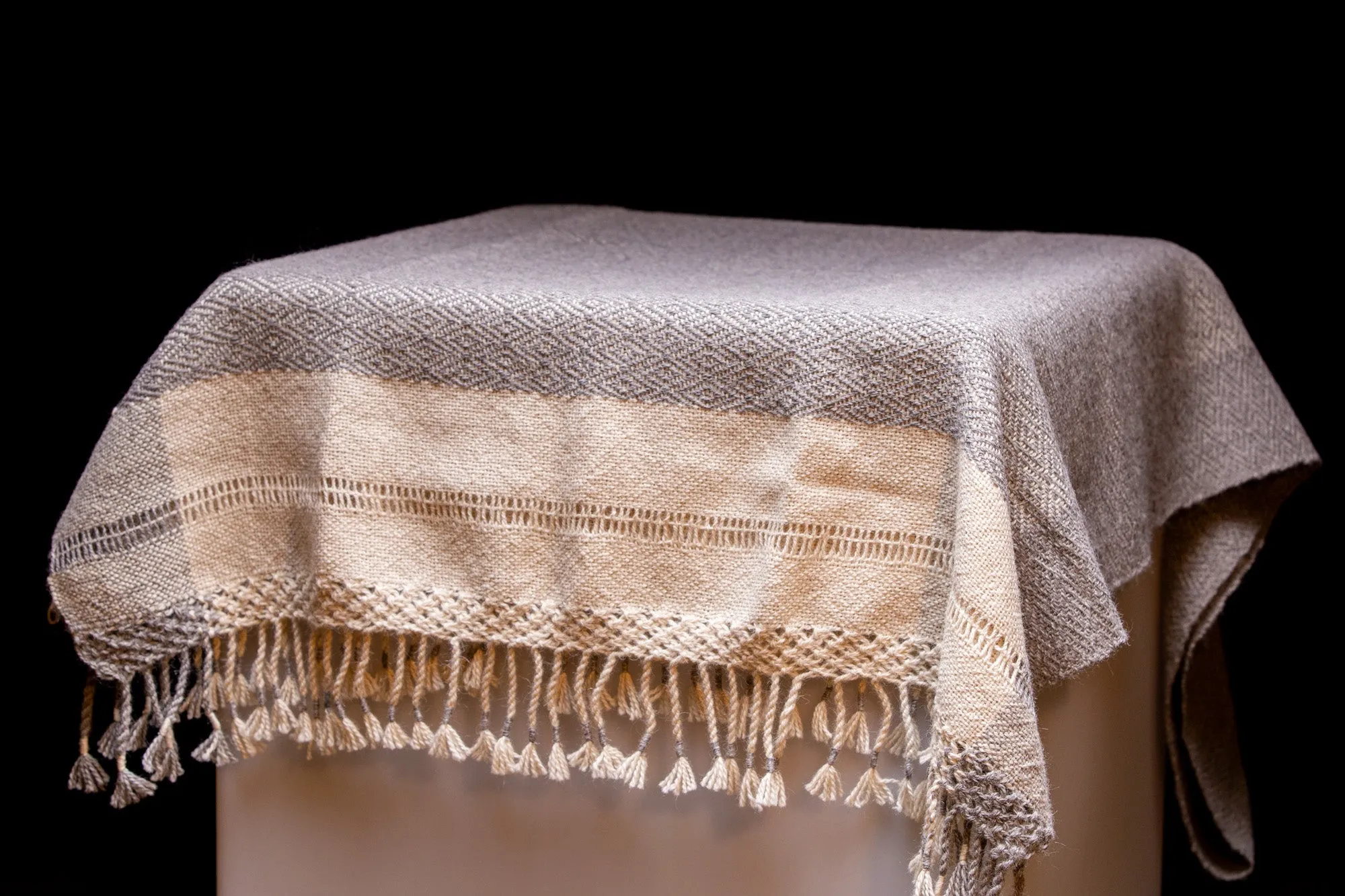 Alpaca Shawl - Natural Grey White Partridge